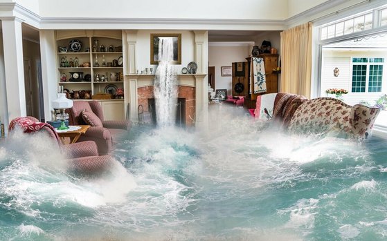 ueberschwemmung Überschwemmung im Wohnzimmer surreal