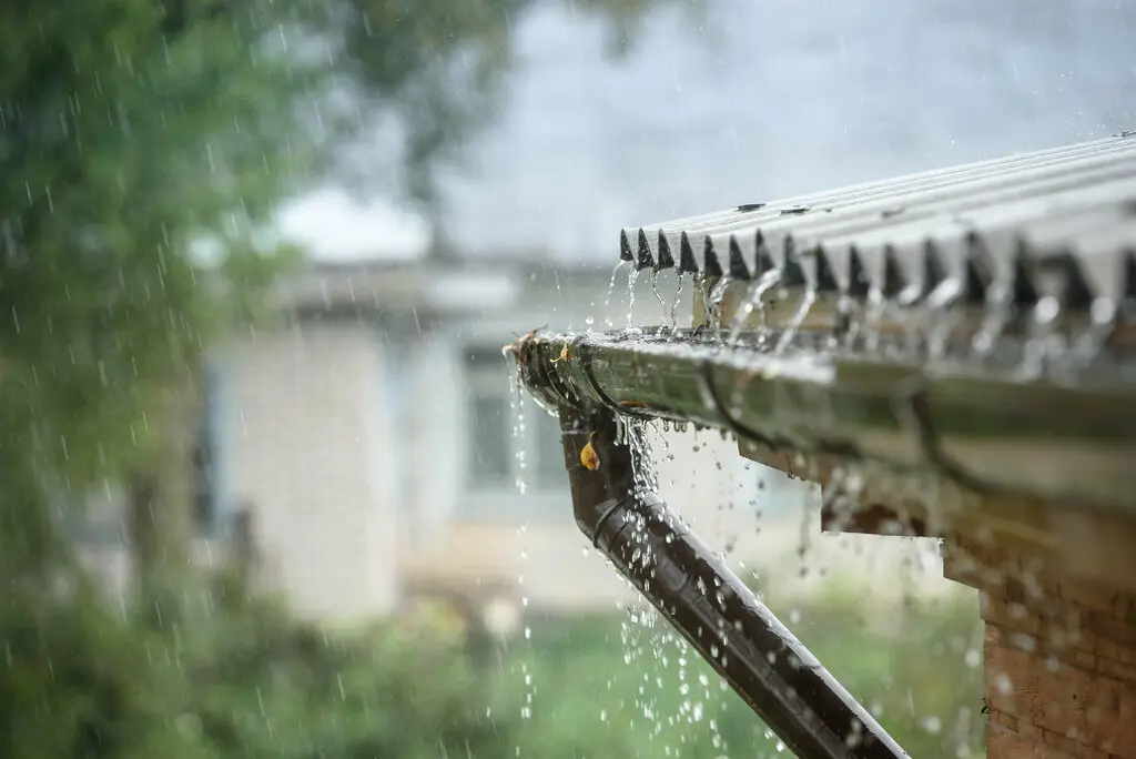 Regen-Dach Regen auf Dach