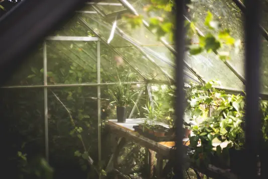 garten-eigener-gartenhaus-gartenmoebel-einrichten-wohnen-06